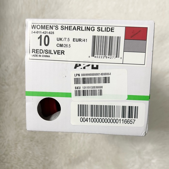 APL (Athletic Propulsion Labs) Women’s Shearling Slides - Picture 8 of 8